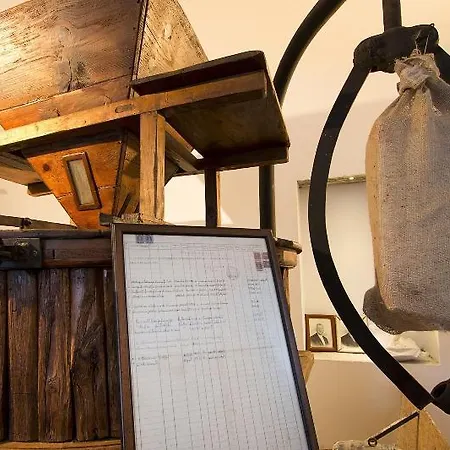 Antico Mulino Oda ve Kahvaltı 3*